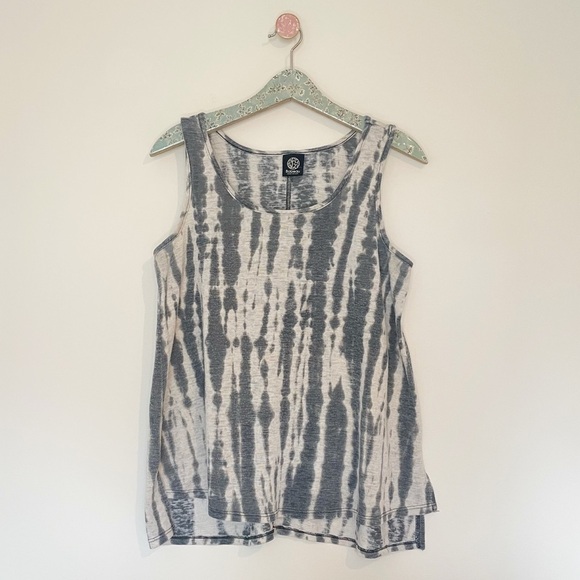 Bobeau Gray Tie-Dye Flowy Tank - Picture 1 of 6